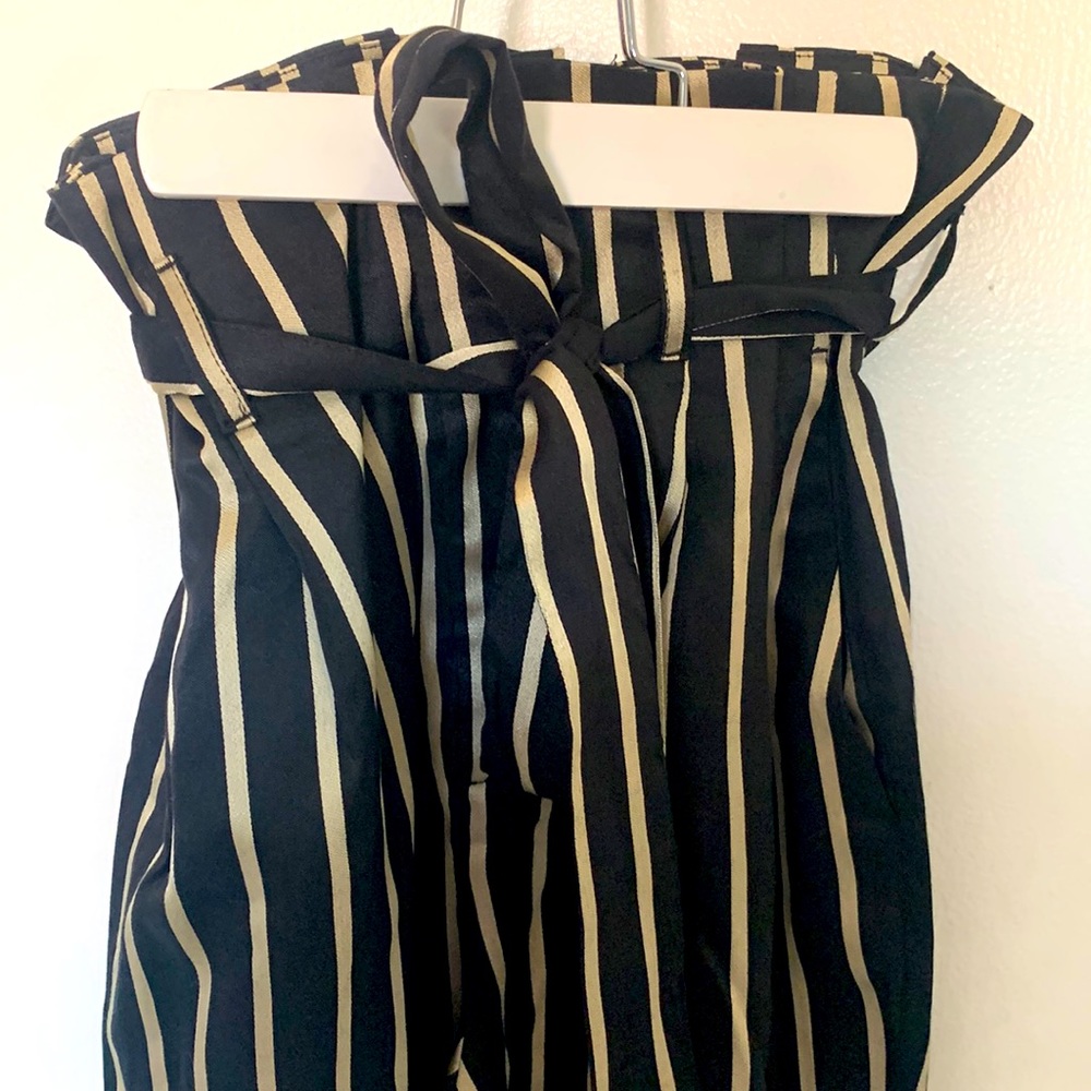 Striped ruched at top with bow cropped pants